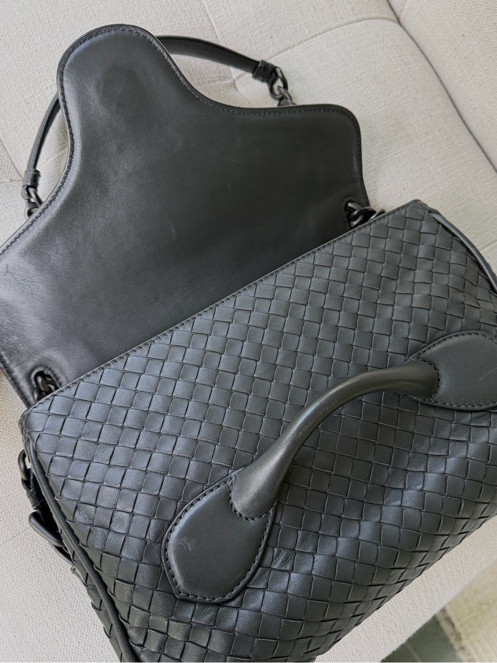 Bottega Veneta Rialto Intrecciato Shoulder Bag - Picture 3 of 10